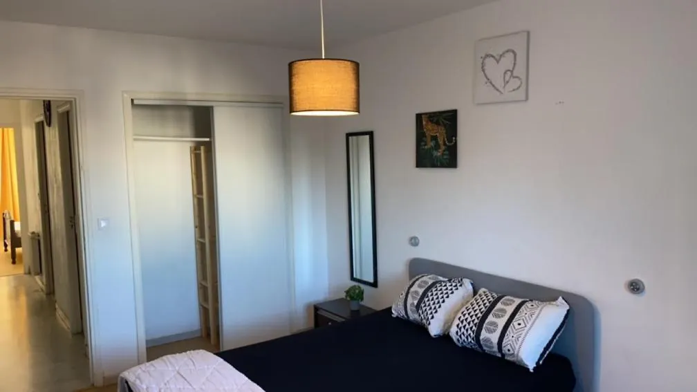ניס Superbe Appartement 70M2 De 3 Piece Proche Mer Et Transport 0*,  צרפת